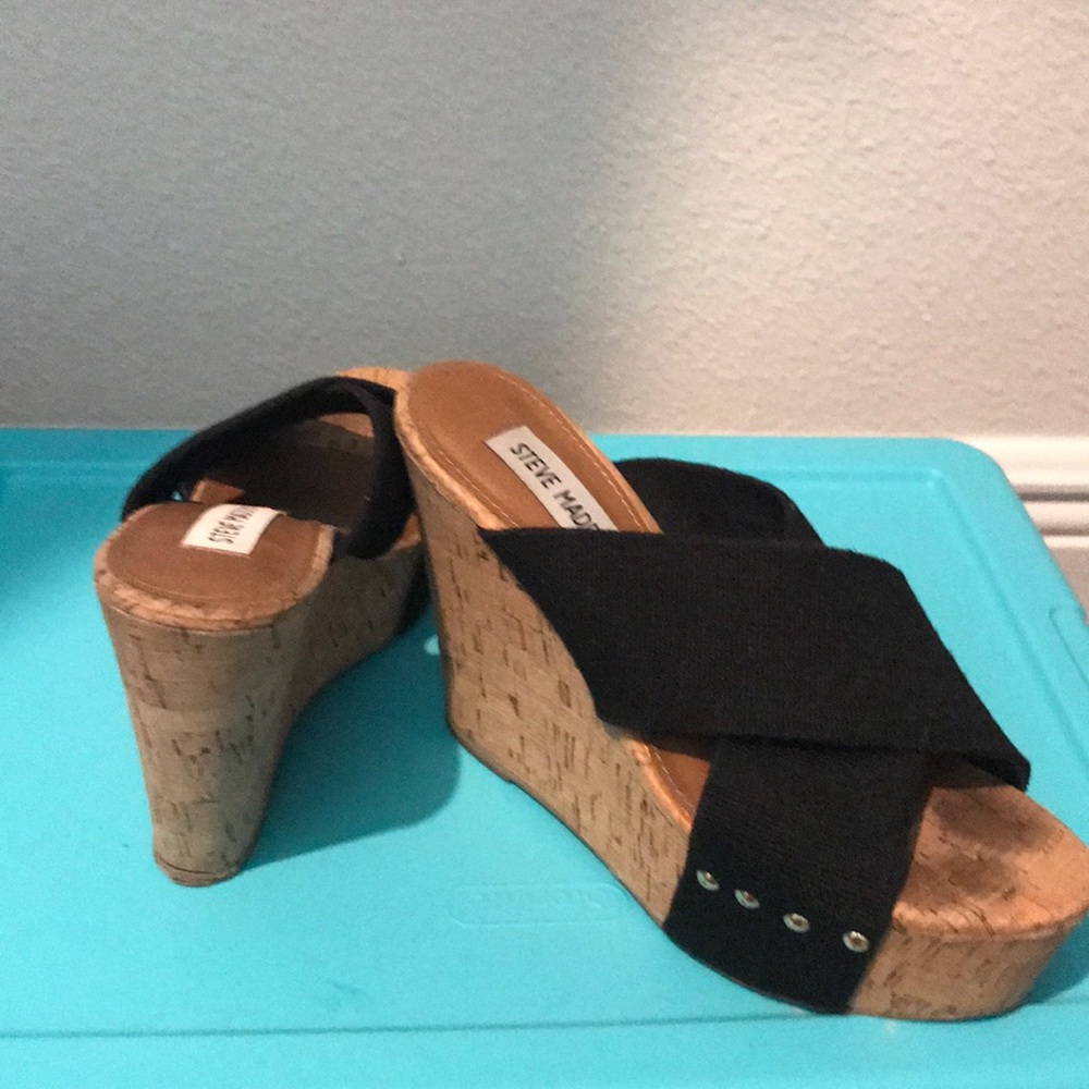 Steve Madden resort wear, heels size 6